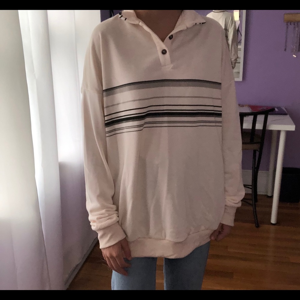 Oversized White And Grey Collared Sweatshirt